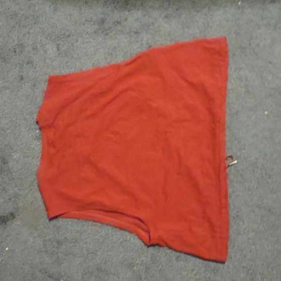 Lululemon crop top size 2 - Picture 2 of 3